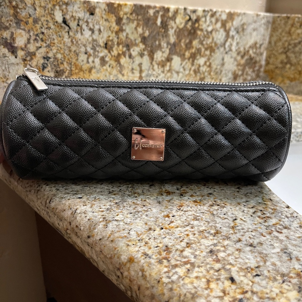 NEW IT Cosmetics Quilted Black Makeup Bag